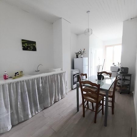 Apartamento L'Oasis Mouleydier Exterior foto